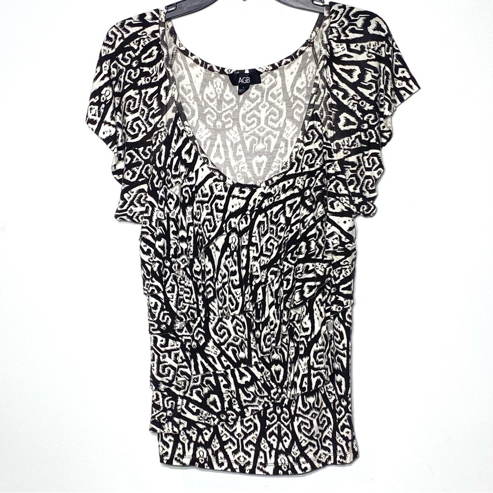 AGB Blouse Women's L Black White Ruffled Layered Tiered Short Flutter Sleeve Top